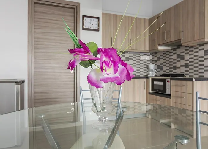 Flat For 3 People Near City Center