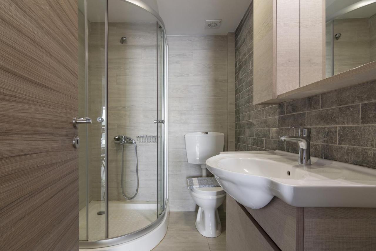 Flat For 3 People Near City Center Héraklion